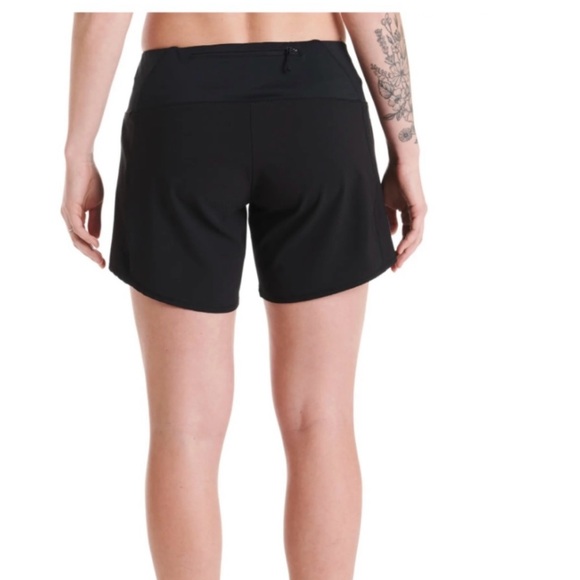 Oiselle Roga long shorts - Picture 2 of 4